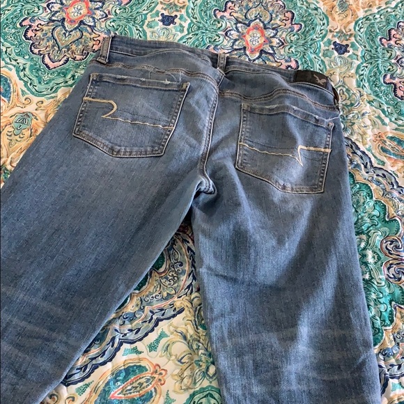 Destroyed jeans - Picture 3 of 3